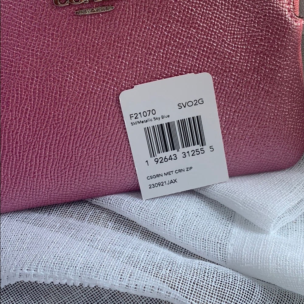 NWT COACH Leather Wristlet-Metallic Lilac- F21070 - Picture 3 of 4